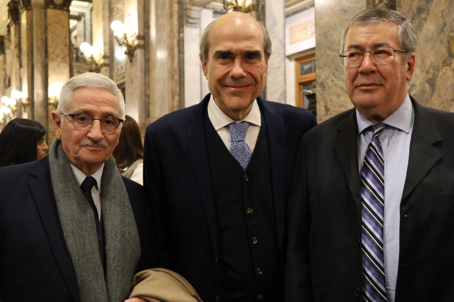 Autoridades presentes en el acto