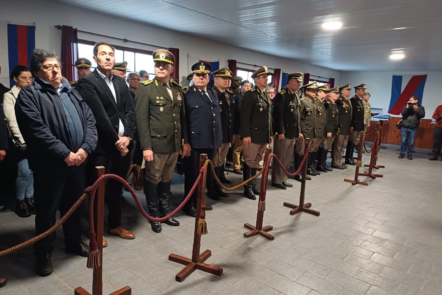 Autoridades militares presentes en el acto