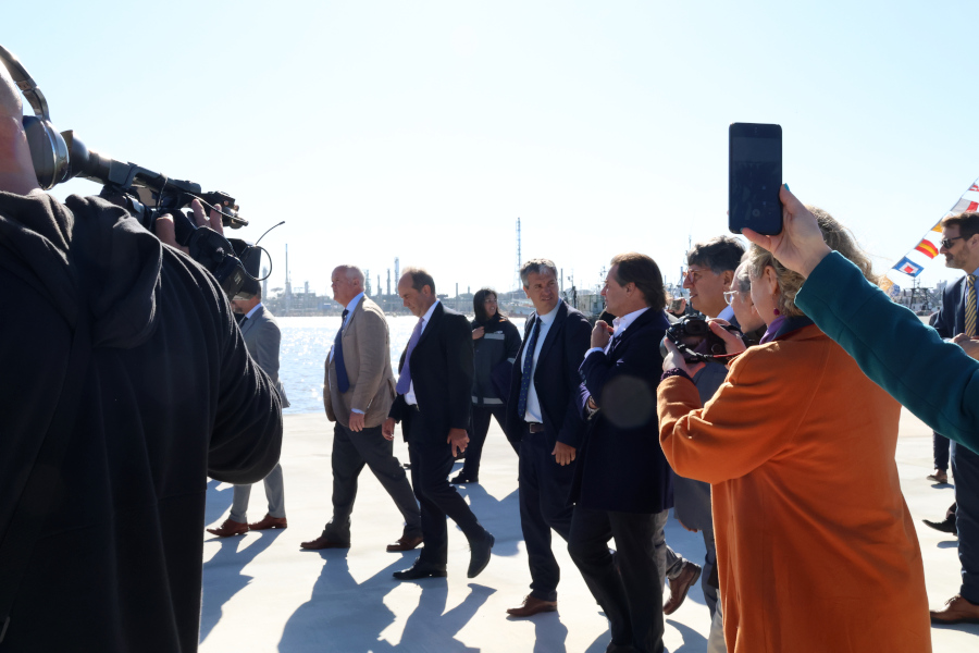 El Presidente de la República recorrió las instalaciones del puerto Capurro