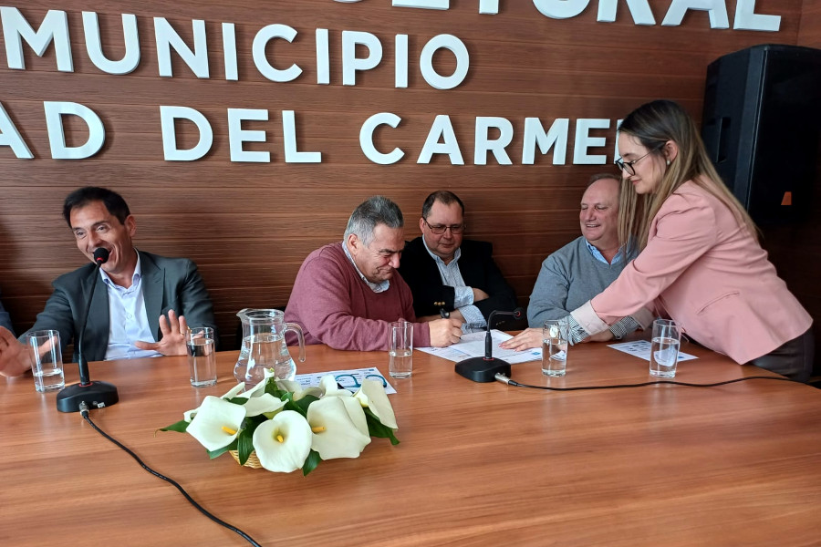 Autoridades firmaron el convenio para la instalación del Centro de Cercanía