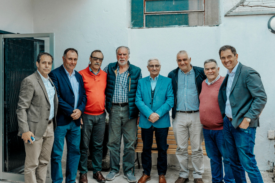 Autoridades presentes en el acto de inauguración