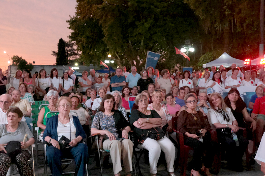 Público asistente al acto