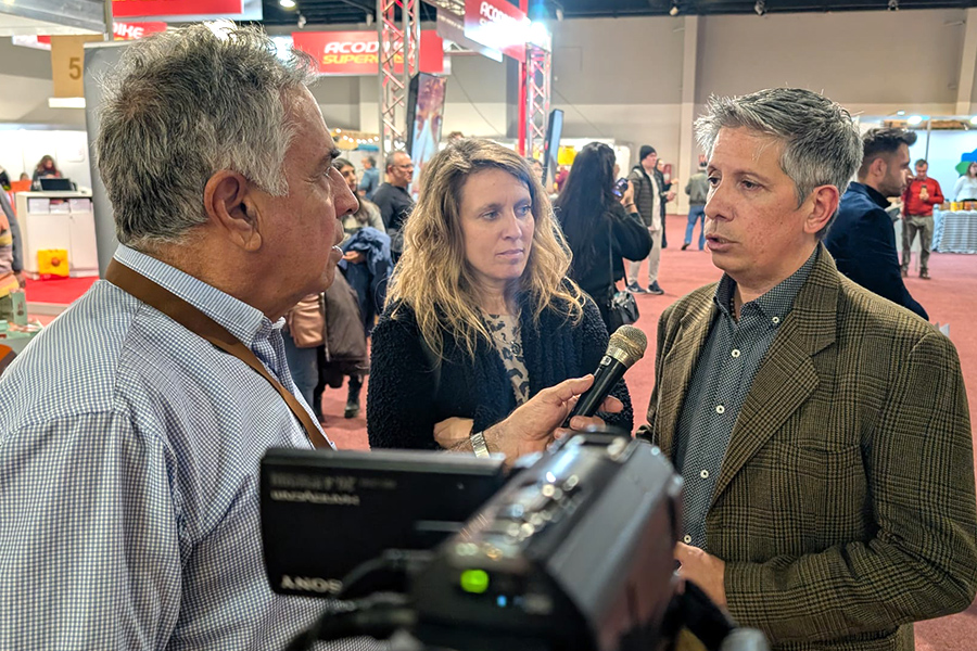 En el marco de la Feria Internacional del Alfajor 2025, celebrada en el Centro de Reuniones y Eventos del Laboratorio Tecnológico del Uruguay (LATU), Correo Uruguayo participó con un taller informativo sobre sus servicios Exporta Fácil y Ahíva Tienda.