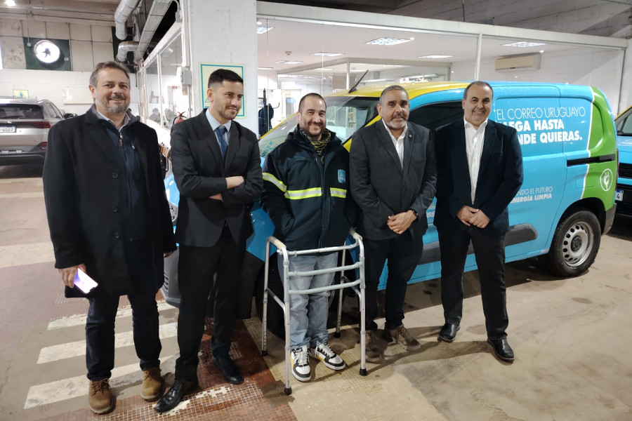 04_Correo_Uruguayo_incorpora_vehículos_eléctricos_a_su_flota