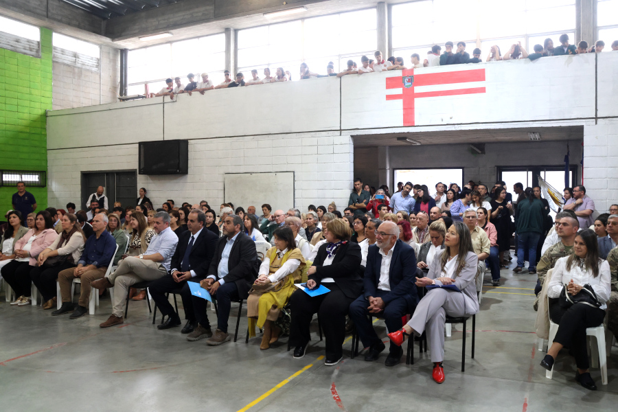 En la ciudad de Florida Correo Uruguayo realizó el lanzamiento del sello conmemorativo 100 años de la Escuela Técnica Superior Prof. Hermenegildo Sabat.