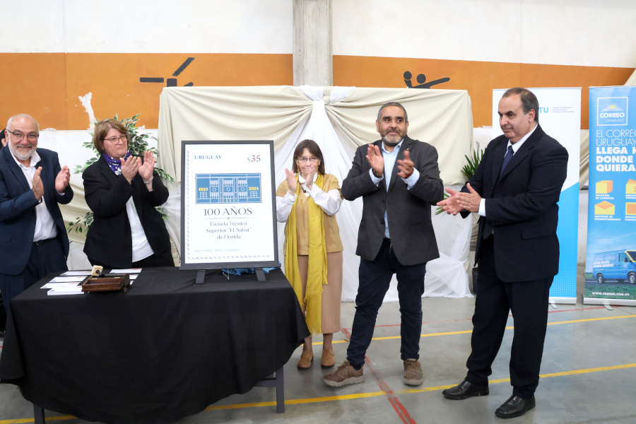 En la ciudad de Florida Correo Uruguayo realizó el lanzamiento del sello conmemorativo 100 años de la Escuela Técnica Superior Prof. Hermenegildo Sabat.