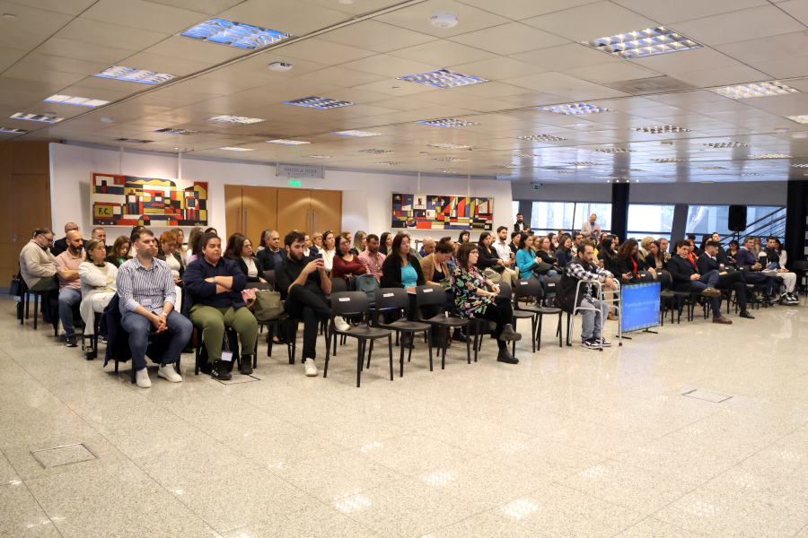 Se realizó con éxito el encuentro “Puentes para la inclusión” en la Sala Idea Vilariño del Complejo Torre de las Telecomunicaciones de Antel, reuniendo a destacados representantes de sectores públicos, privados, académicos y sociales para discutir sobre discapacidad.