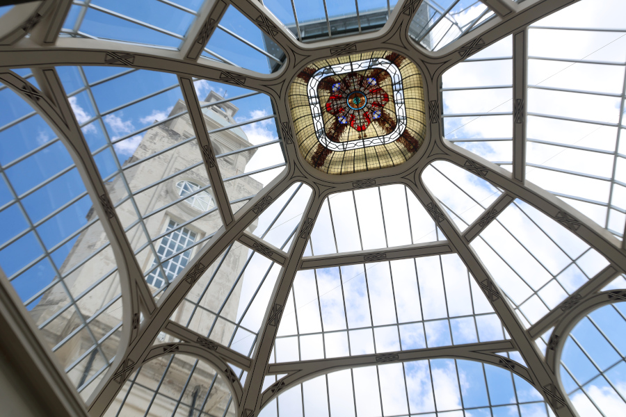 En el marco del Día del Patrimonio, el Palacio de Correos, ícono arquitectónico de Montevideo que en 2025 cumple un siglo de vida institucional, recibió a miles de visitantes.