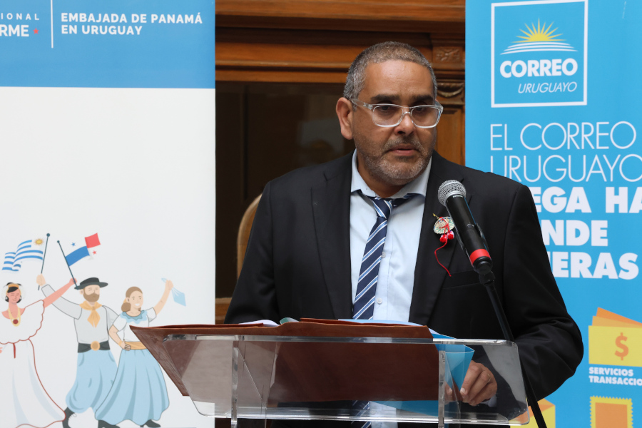 En el marco de las celebraciones por el centésimo vigésimo aniversario de las relaciones diplomáticas entre la República Oriental del Uruguay y la República de Panamá, Correo Uruguayo realizó el lanzamiento de una serie de sellos conmemorativos para celebrar dicho acontecimiento.