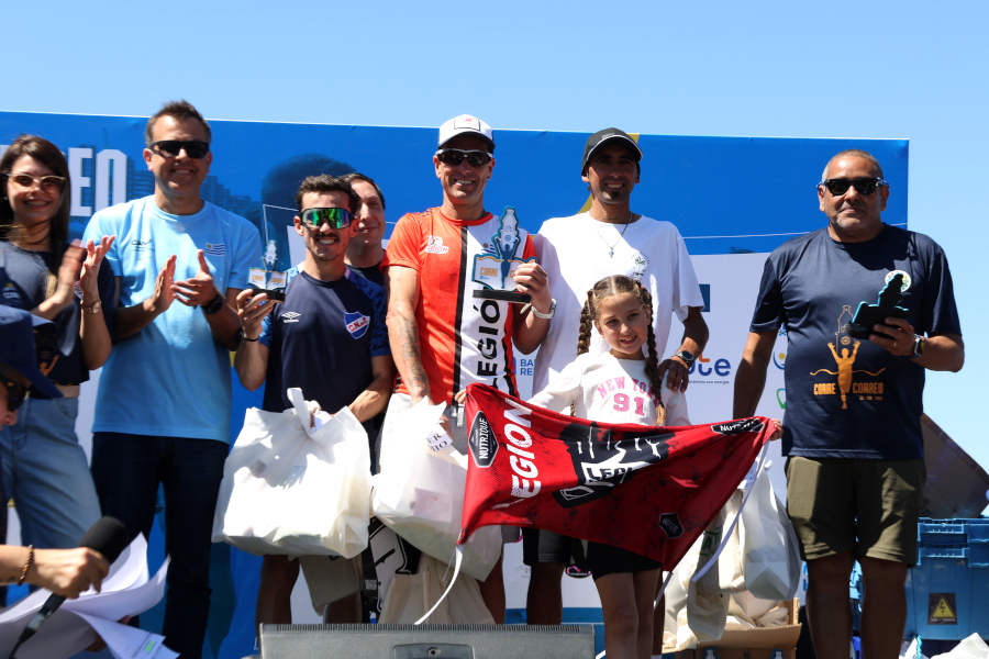 En la rambla de Montevideo y con un gran marco de público se realizó la sexta edición de la Corre Correo en apoyo a Básquet para todos.