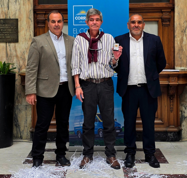 En el Palacio de Correos se realizó la tradicional entrega de medallas a los funcionarios postales que cumplieron 25, 35, 40, 45 y 50 años de servicio y a quienes se ampararon a los beneficios jubilatorios.