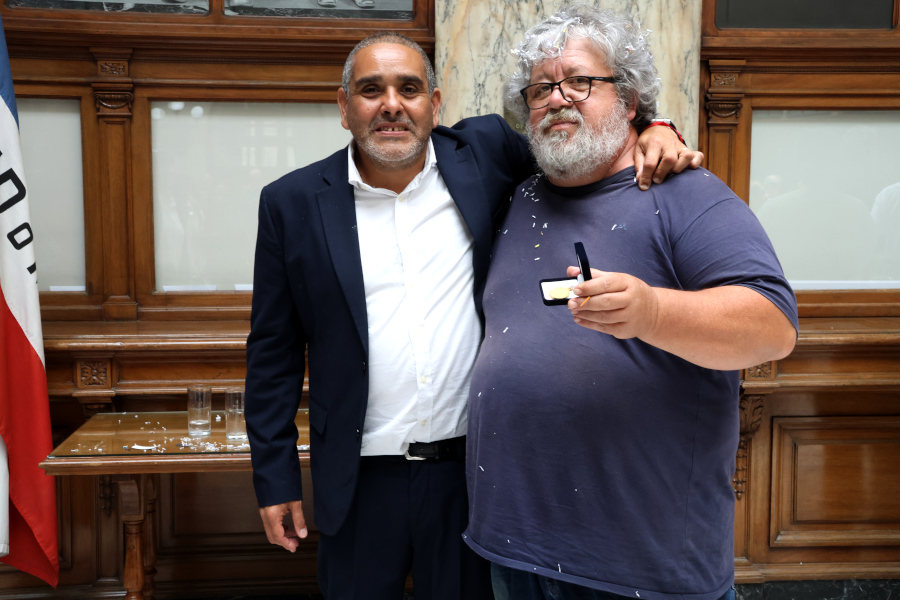 En el Palacio de Correos se realizó la tradicional entrega de medallas a los funcionarios postales que cumplieron 25, 35, 40, 45 y 50 años de servicio y a quienes se ampararon a los beneficios jubilatorios.