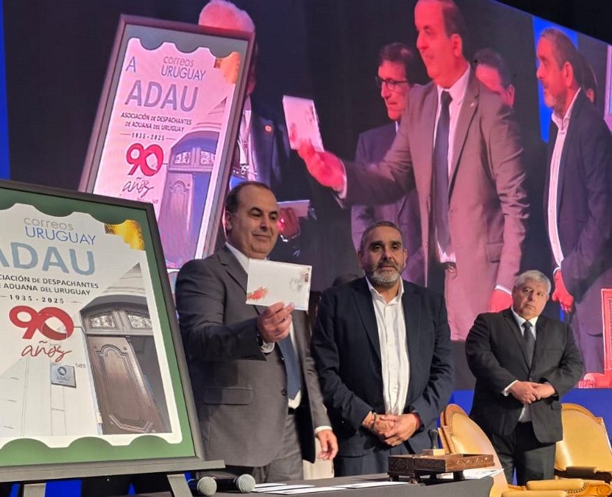 En el marco del Congreso Internacional de Comercio Exterior, Correo Uruguayo realizó el lanzamiento de un sello personalizado conmemorativo por el nonagésimo aniversario de la Asociación de Despachantes de Aduana del Uruguay (ADAU).