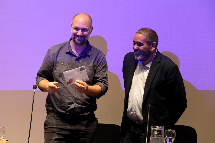 En un acto llevado a cabo en Torre Ejecutiva de Presidencia de la República, Correo Uruguayo realizó el lanzamiento del sello Diciembre, mes de los derechos humanos.