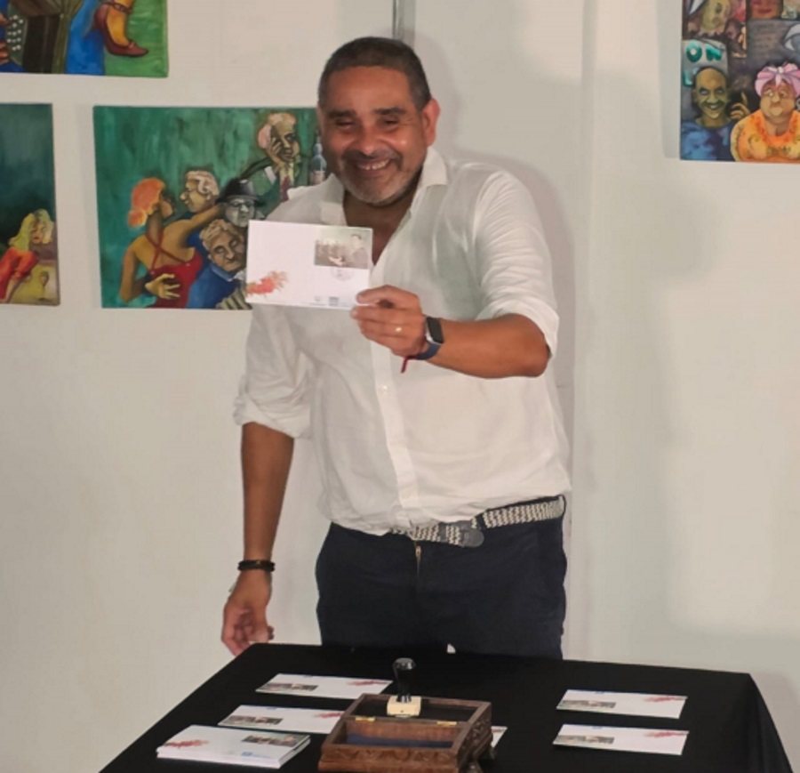 En la ciudad de Las Piedras Correo Uruguayo realizó el lanzamiento de un sello conmemorativo en homenaje al cantor pedrense Julio Sosa al cumplirse cien años de su nacimiento.