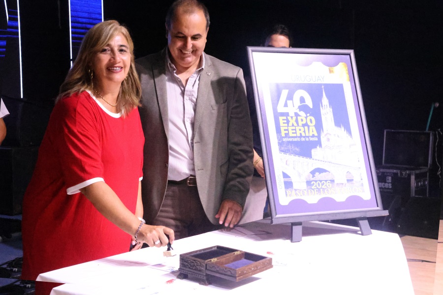 En el marco del 40ª Expo Feria Ovino, Artesanal e Industrial, de Paso de los Toros, Correo Uruguayo realizó el lanzamiento de un sello personalizado por dicho acontecimiento.