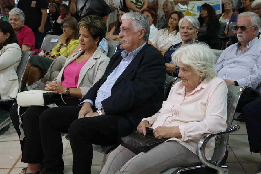 El 25 de febrero, en el Hall Central del Edificio Sede del BPS , Correo Uruguayo realizó la presentación del sello conmemorativo de la Estrategia Nacional de Salud Mental y Bienestar 2025-2030, realizado en base a la obra “La Dama Azul” del Taller Sala 12 del Hospital Vilardebó.