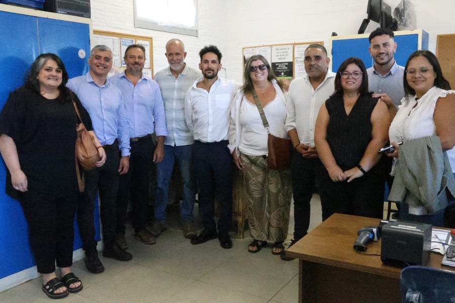 En un evento que marca un avance significativo para el departamento de Canelones, se inauguró 12º Centro de Cercanía de Correo Uruguayo, ampliando la red de atención personalizada para los ciudadanos.