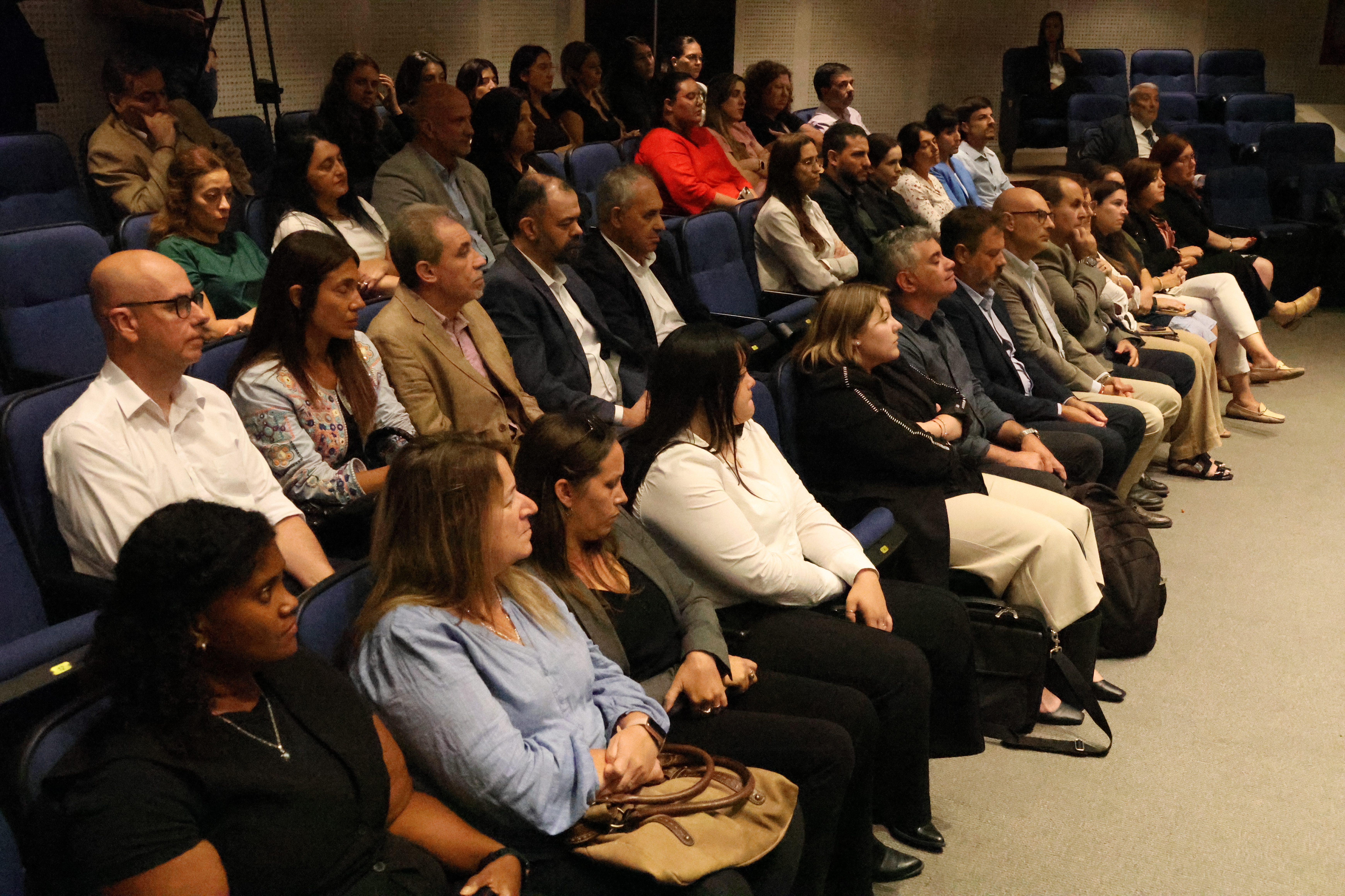 En el salón de actos de Torre Ejecutiva autoridades de Correo Uruguayo y la Agencia de Compras Estatales (ARCE) y Correo Uruguayo firmaron un acuerdo que permitirá a la ciudadanía el acceso a información así como la realización de trámites relacionados al Registro Único de Proveedores del Estado (RUPE)