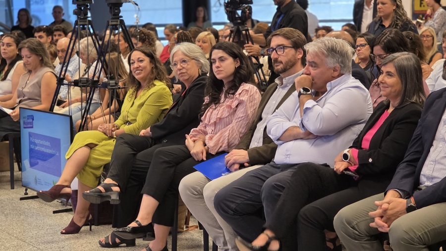 El Ministerio de Industria Energía y Minería (MIEM) realizó en la Sala Idea Vilariño del Complejo Torre de las Telecomunicaciones una actividad bajo la consigna “Más oportunidades, más autonomía económica. Cuando todas las mujeres avanzan, la sociedad avanza”.