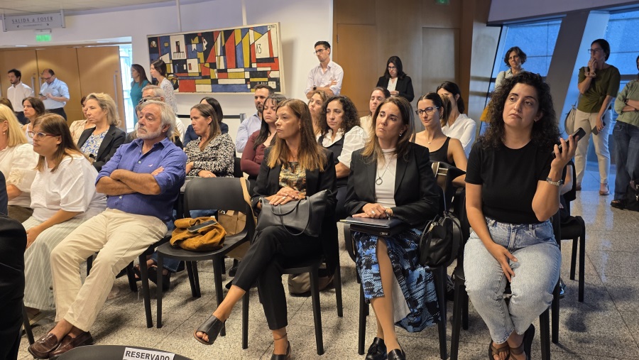 El Ministerio de Industria Energía y Minería (MIEM) realizó en la Sala Idea Vilariño del Complejo Torre de las Telecomunicaciones una actividad bajo la consigna “Más oportunidades, más autonomía económica. Cuando todas las mujeres avanzan, la sociedad avanza”.