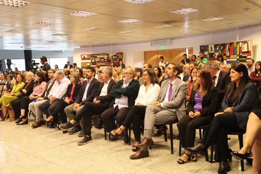 El Ministerio de Industria Energía y Minería (MIEM) realizó en la Sala Idea Vilariño del Complejo Torre de las Telecomunicaciones una actividad bajo la consigna “Más oportunidades, más autonomía económica. Cuando todas las mujeres avanzan, la sociedad avanza”.