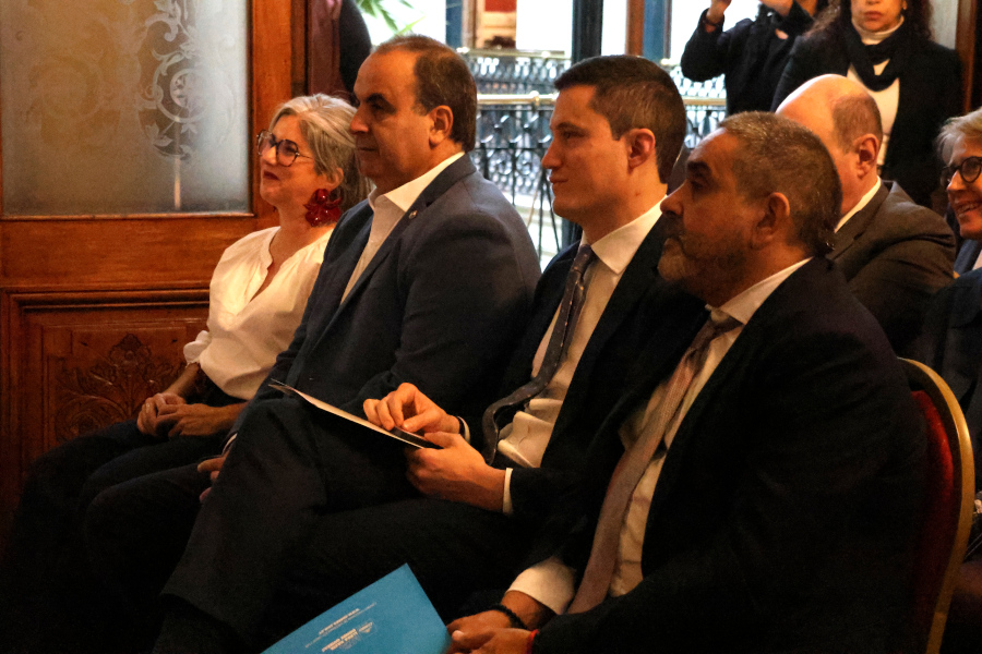 En un acto realizado en el Palacio Santos, sede del Ministerio de Relaciones Exteriores, Correo Uruguayo lanzó una hoja filatélica conmemorativa por los 96 años de las relaciones diplomáticas entre Uruguay y Costa Rica.