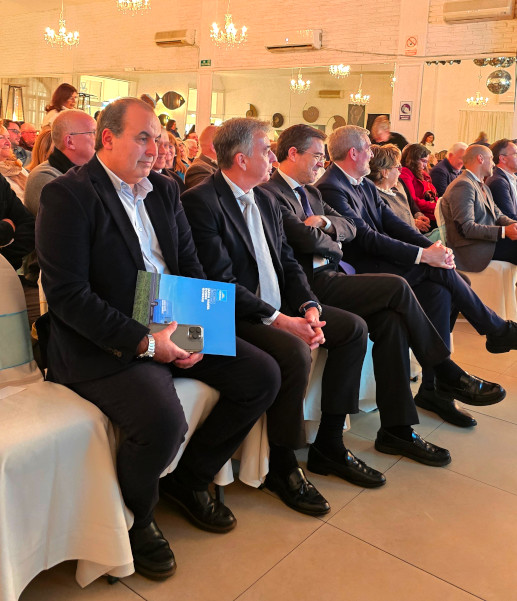 Correo Uruguayo puso en circulación el sello personalizado por los 300 años de la llegada de los canarios a Uruguay. Un homenaje a las raíces que nos unen y a una herencia que sigue viva en nuestra identidad.