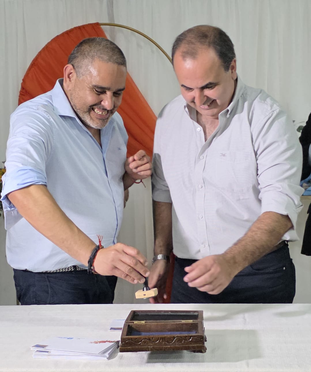 La Cooperativa Molino Santa Rosa celebró su centenario con un festejo del que participaron autoridades departamentales y nacionales. Por tal motivo el directorio del Correo Uruguayo, presidente Gabriel Bonfrisco y vicepresidente José Luis Pereira, procedieron con el lanzamiento de un sello personalizado homenajeado a la institución, ejemplo de cooperación y resiliencia por parte de los trabajadores.